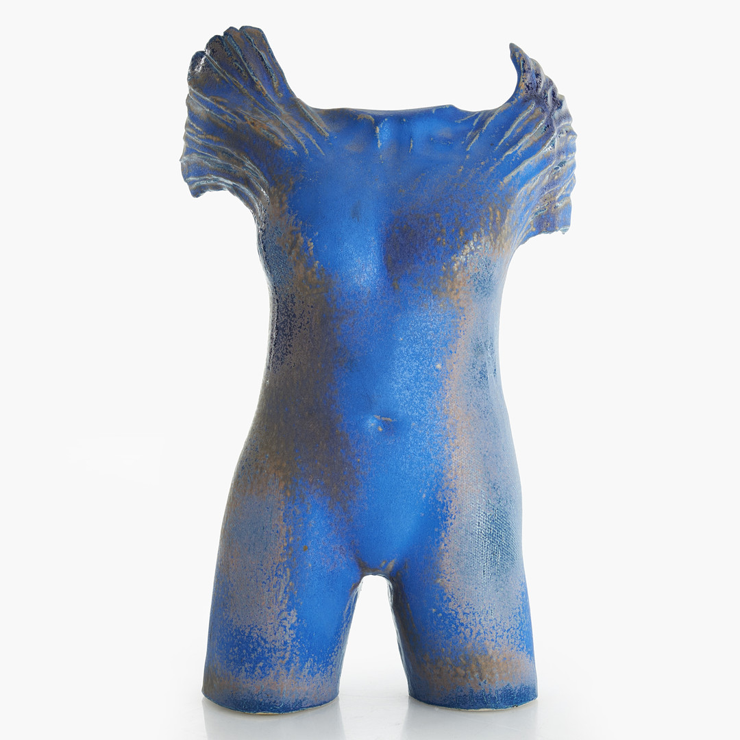 KJELL JANSSON (F. 1949). Bevingad torso, signerad, glaserat stengods.