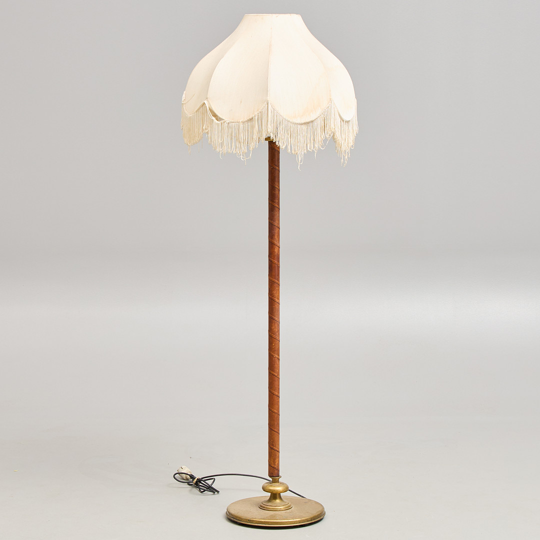 GOLVLAMPA. 1940-tal.