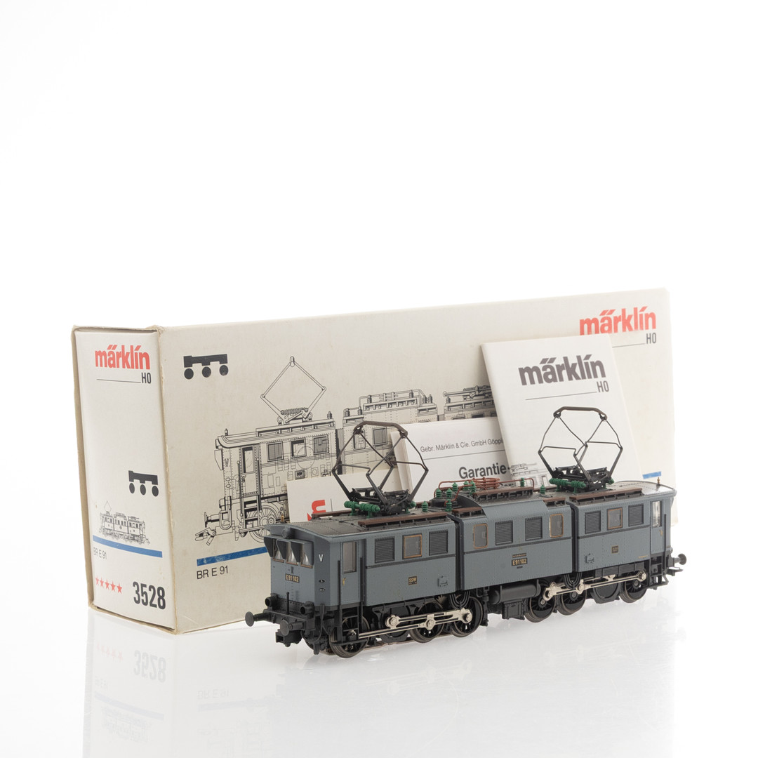 MÄRKLIN. Ellok Class BR E-91, modellnummer 3528. HO.