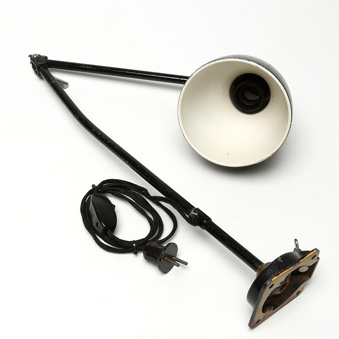 SKRIVBORDSLAMPA, metall, Christian Dell.