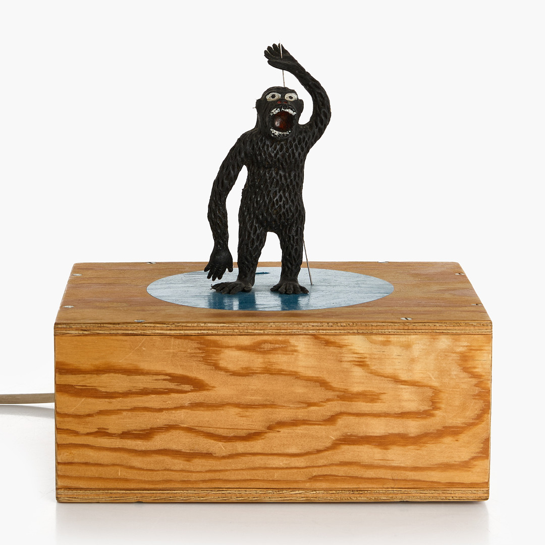 THOMAS OLSSON (FÖDD 1951). "Nr 1 Miljö För Ballerina och Apa", skulptur, vägghängd, signerad och daterad -87.