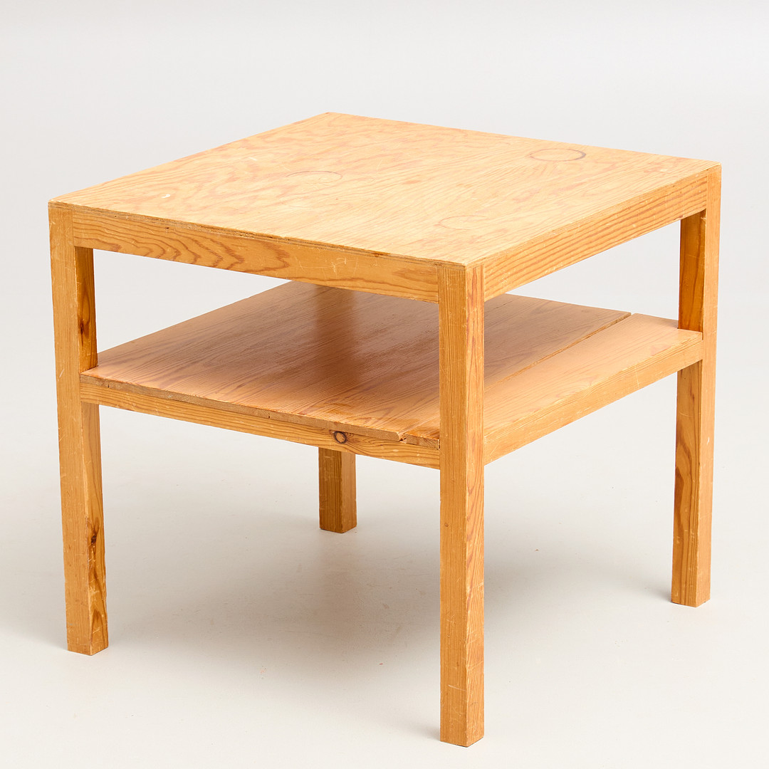 SIDOBORD/SOFFBORD, sportstugemöbel, 1930/40-tal.