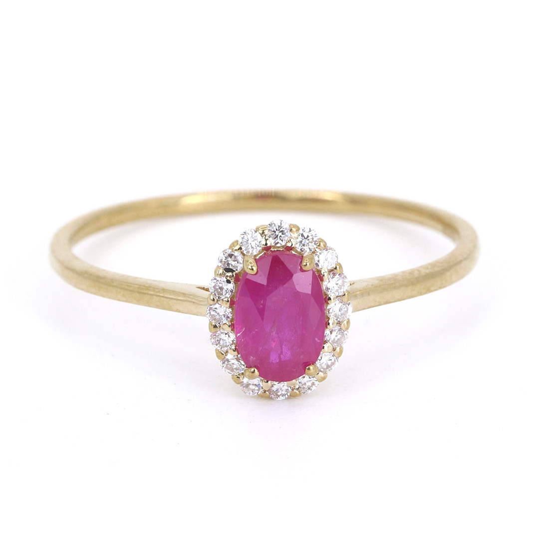 RUBY AND DIAMOND 9CT CLUSTER RING.