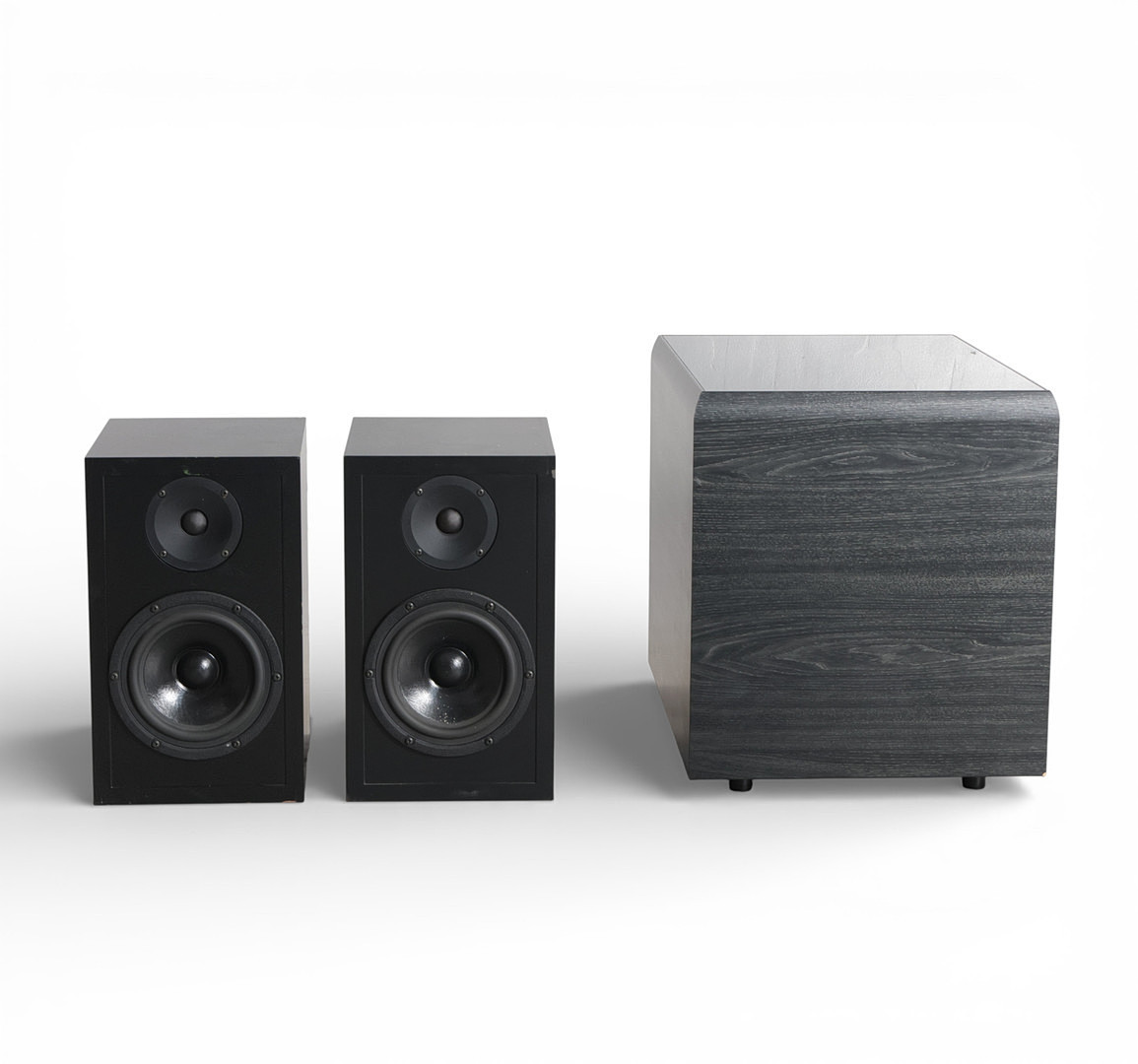 Et par Peerless højtalere samt Jamo Subwoofer, model 'SW600' (1+2).