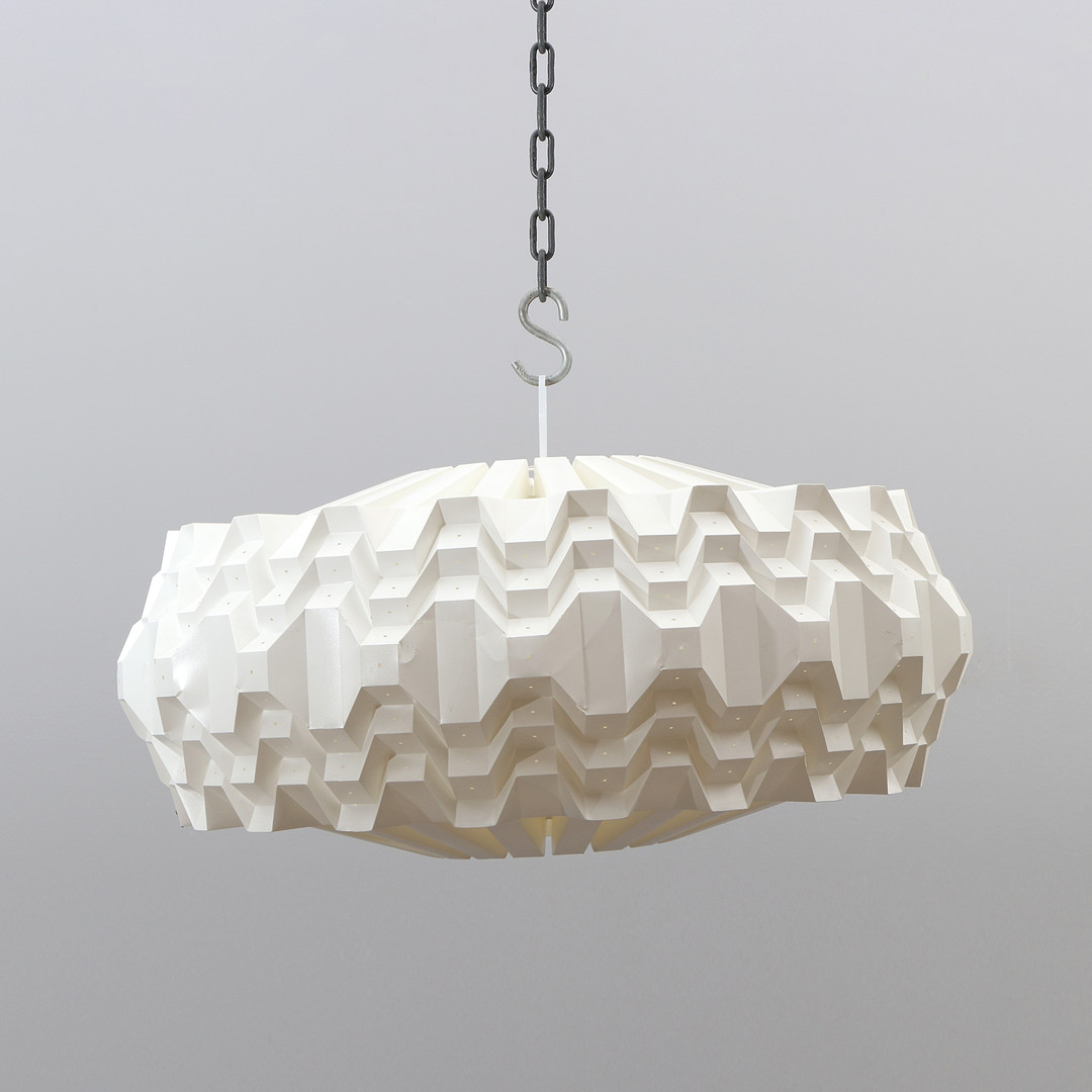 LE KLINT, LAMPSKÄRM. Veckad plast. Le Klint 150. 1900-talets andra hälft.