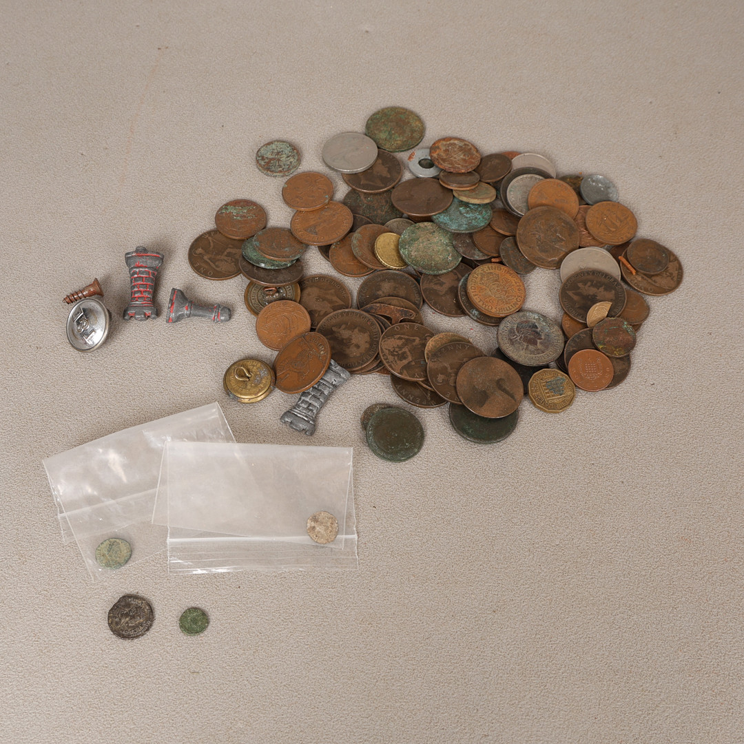 COLECTION OF COINS.
