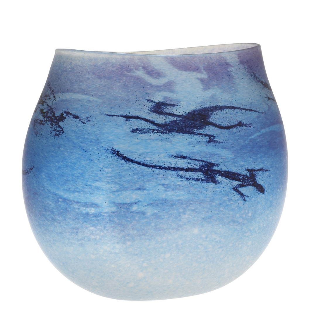 SIDDY LANGLEY. AN ART GLASS LIZARD VASE.