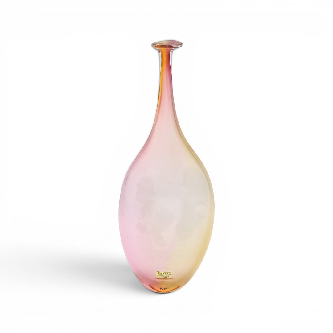 KJELL ENGMAN. "Fidji" vase in polychrome glass by Kosta Boda, 20th Century.