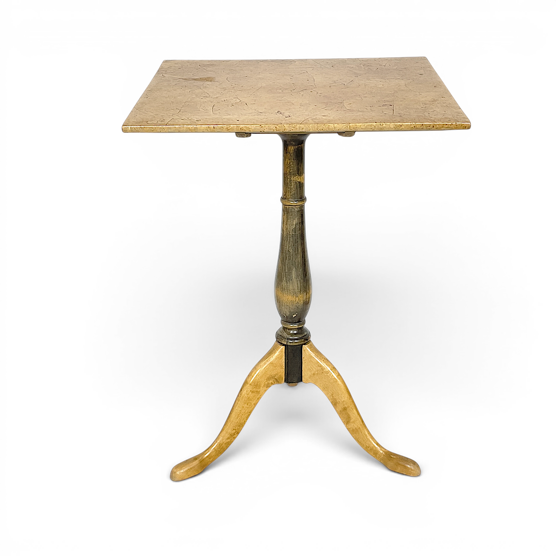 VIPPBORD/FÄLLBORD, skiva i masurbjörk, 1800-tal.