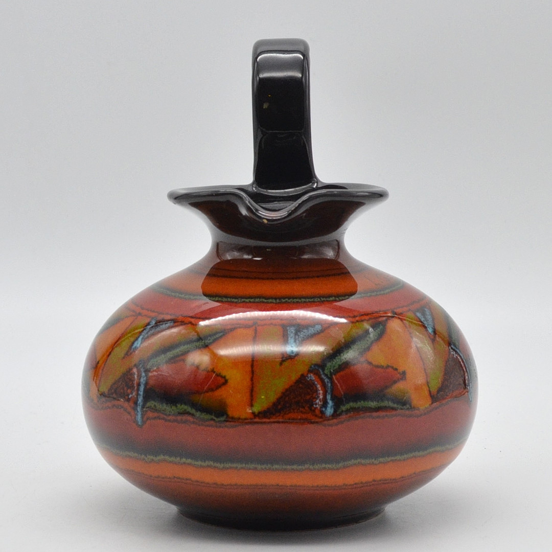 LIBERO CELLAROSI. DESIGNER KARAFFE, KERAMIK, DOPPELT SIGNIERT, ITALIEN, UM 1970ER.