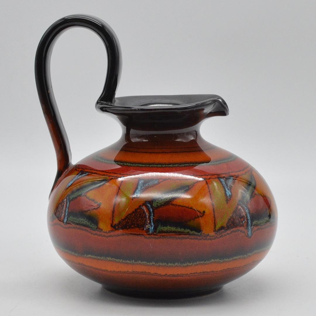 LIBERO CELLAROSI. DESIGNER KARAFFE, KERAMIK, DOPPELT SIGNIERT, ITALIEN, UM 1970ER.