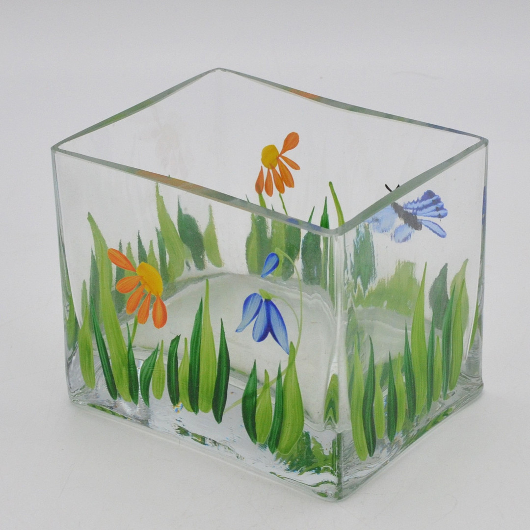 VASE MIT HANDBEMALTEM DEKOR, GLAS, RECHTECKIG, SPÄTES 20. JAHRHUNDERT.