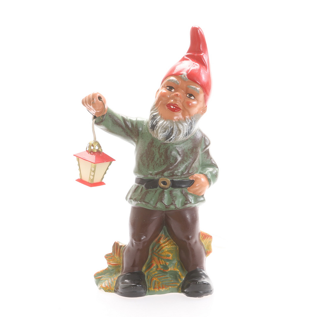 TOMTE MED LYKTA, keramik, Heissner, Tyskland.