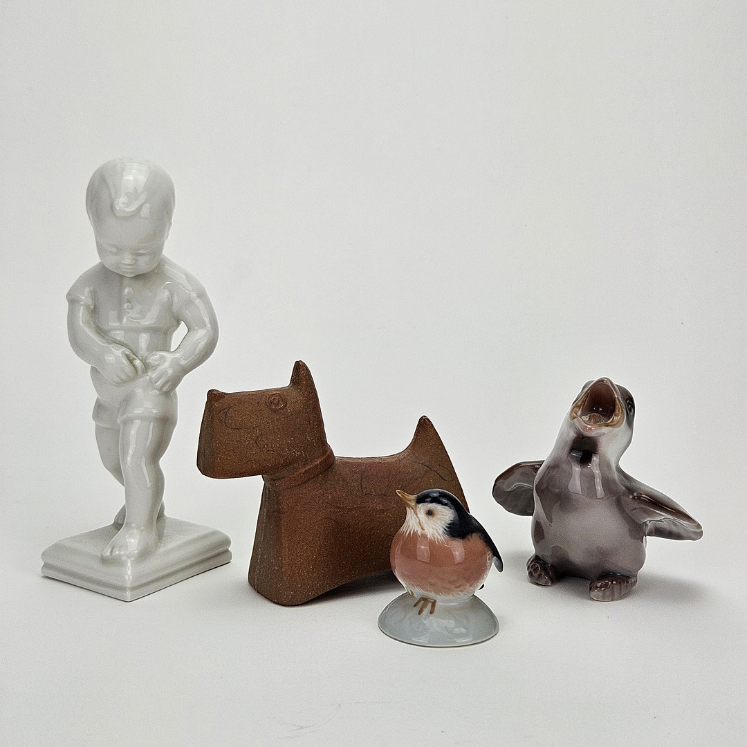 FIGURINER, 4 st, keramik, skotte, Stig Lindberg, Rörstrand, Royal Copenhagen och Bing & Gröndahl.