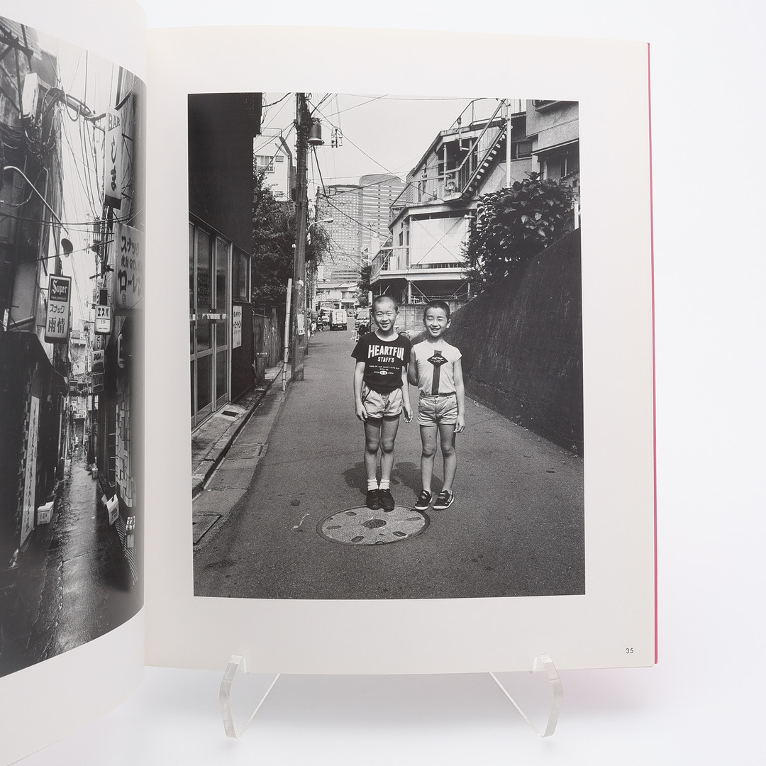 FOTO. DEN JAPANSKE FOTOGRAFEN NOBUYOSHI ARAKIS "AKT-TOKYO 1971-1991", 1992.