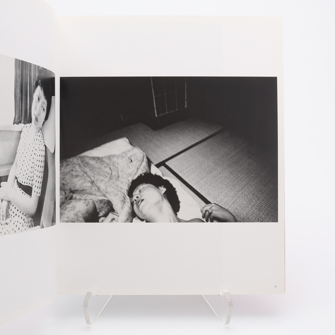 FOTO. DEN JAPANSKE FOTOGRAFEN NOBUYOSHI ARAKIS "AKT-TOKYO 1971-1991", 1992.