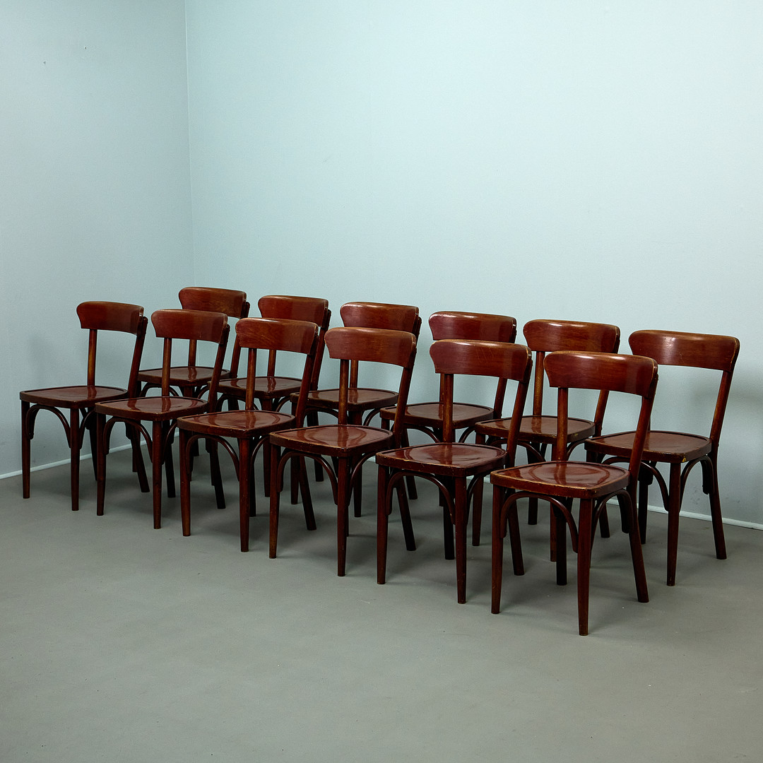 MICHAEL THONET. im Stil von, zwölf Bugholzstühle / Esszimmerstühle, Buche, 1920er Jahre, Deutschland (12).
