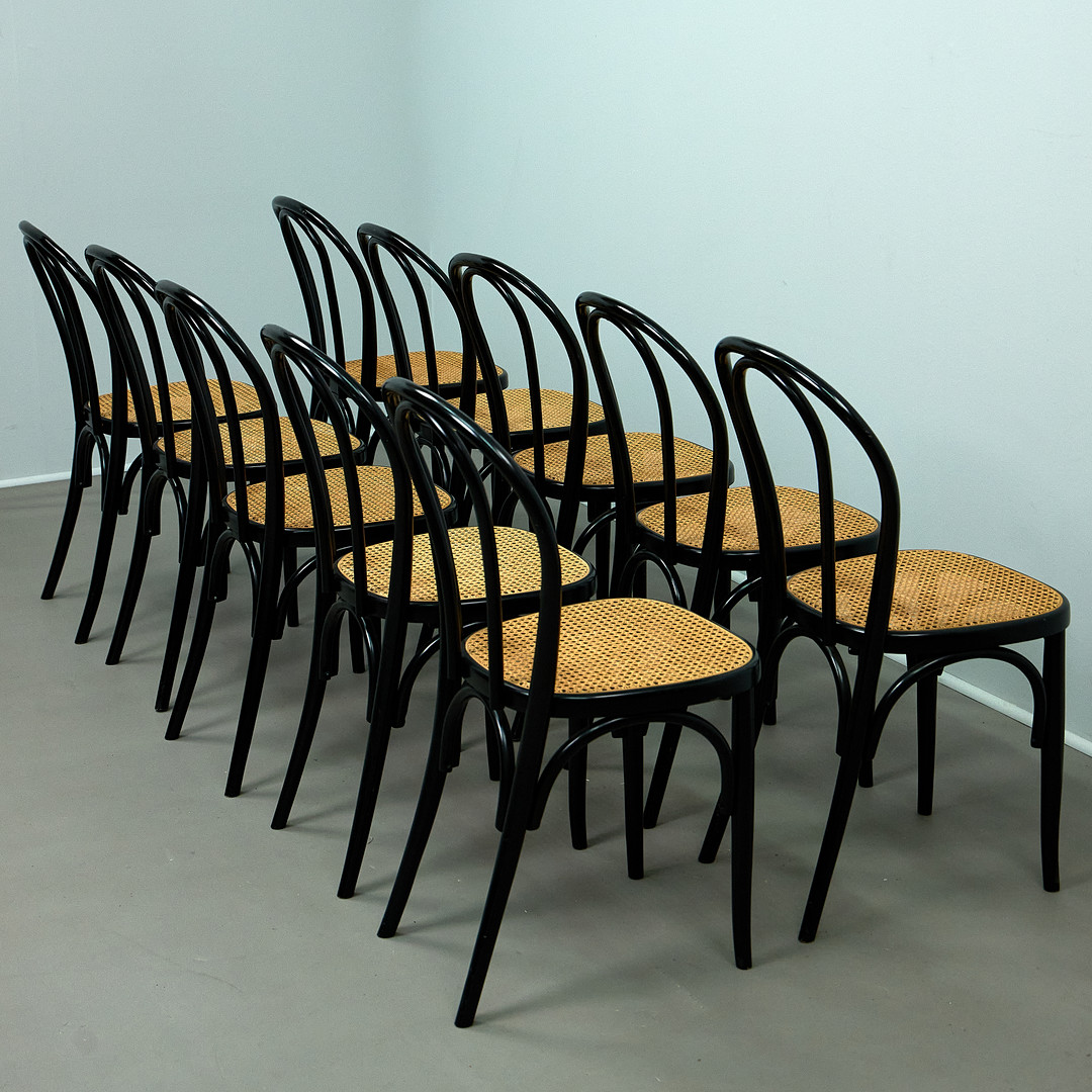 MICHAEL THONET. Im Stil von, Stühle / Esszimmerstühle, Bugholz, Wiener Geflecht, 1980er Jahre (10).