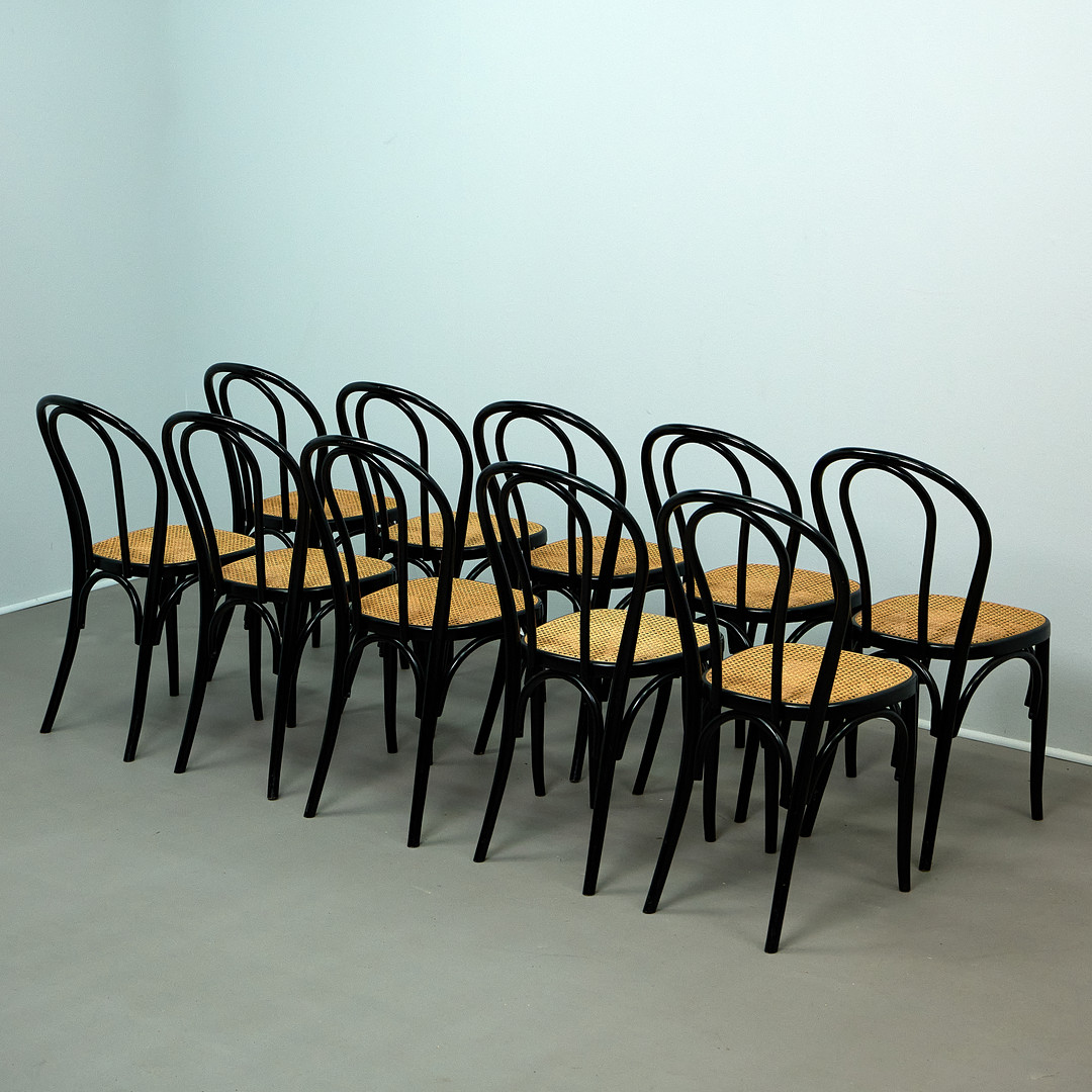 MICHAEL THONET. Im Stil von, Stühle / Esszimmerstühle, Bugholz, Wiener Geflecht, 1980er Jahre (10).