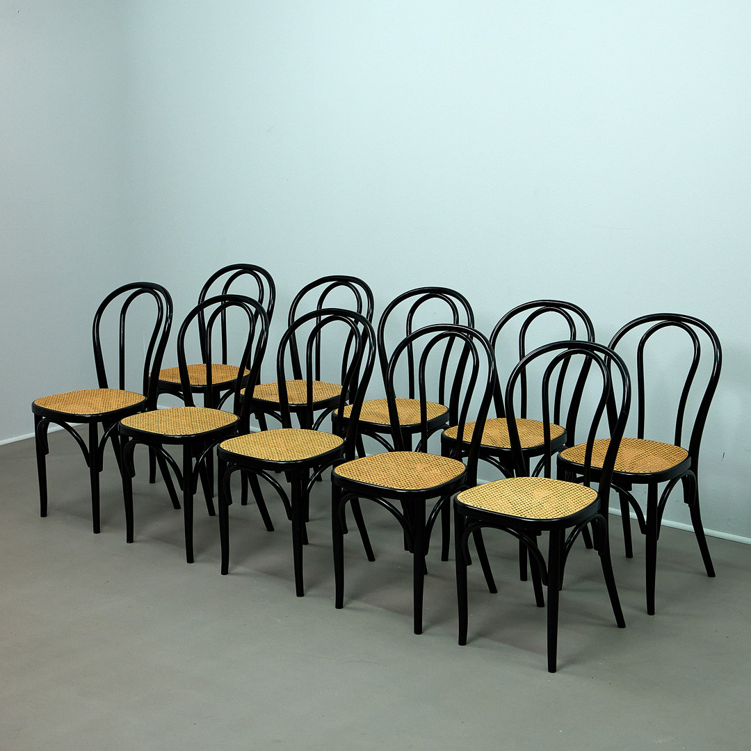 MICHAEL THONET. Im Stil von, Stühle / Esszimmerstühle, Bugholz, Wiener Geflecht, 1980er Jahre (10).