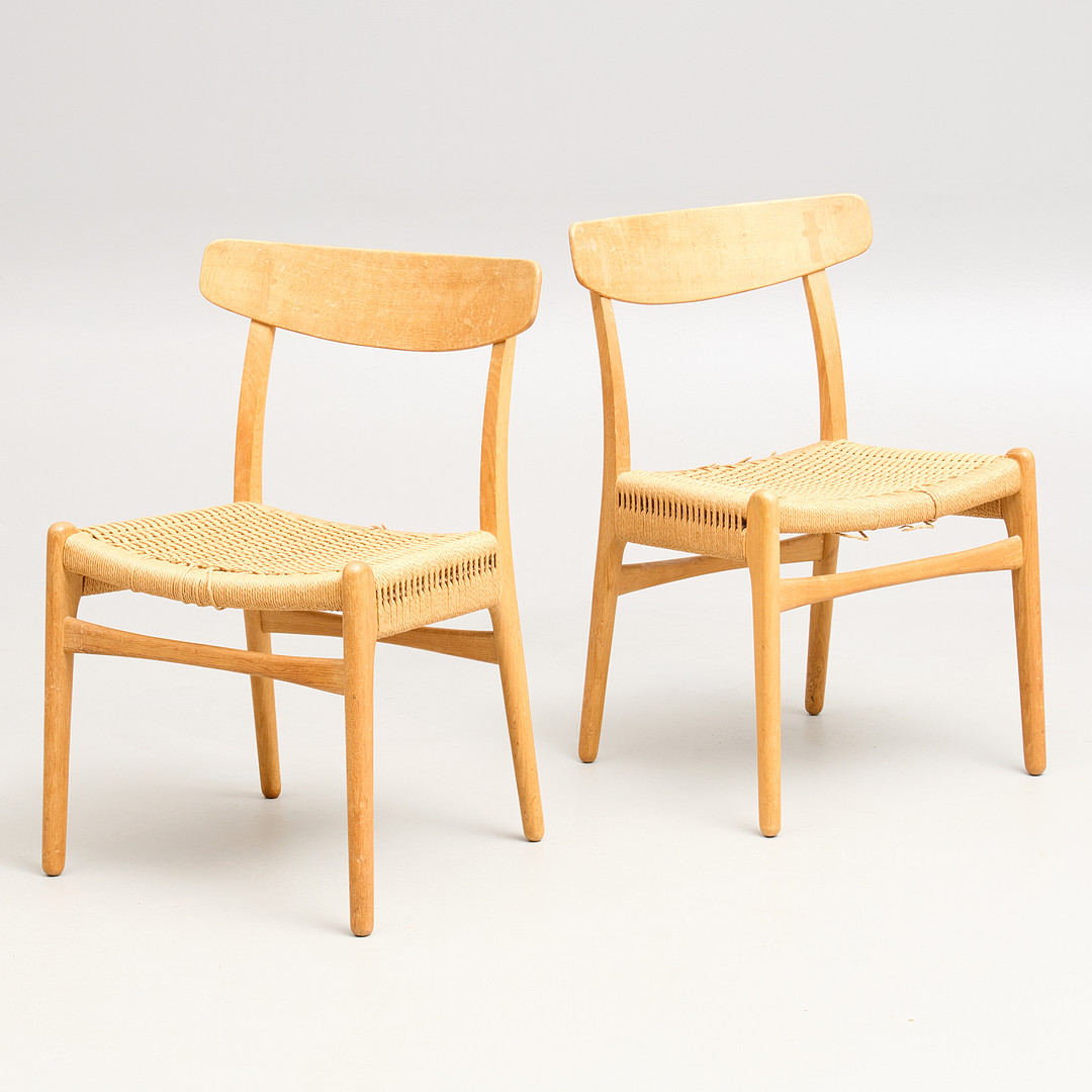 HANS J WEGNER. "CH23", ett par, Carl Hansen & Son, Odense, Danmark.