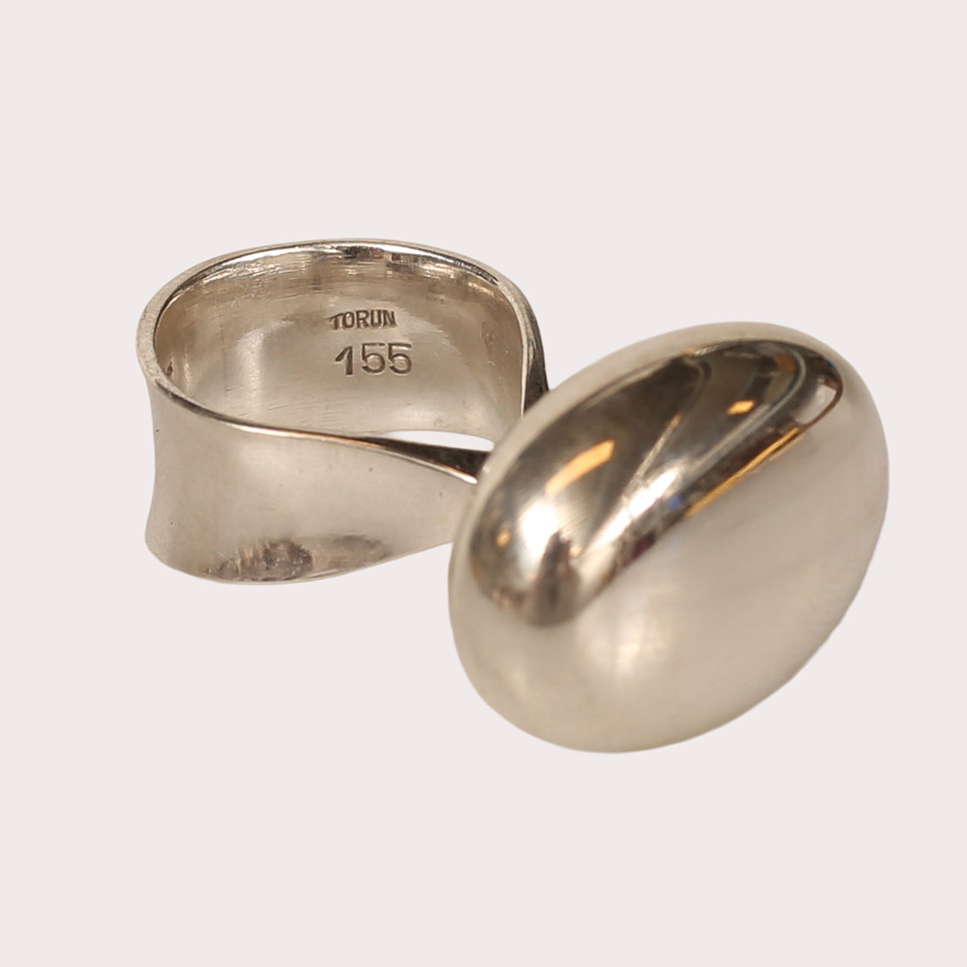 VIVIANNA TORUN BÜLOW-HÜBE. Ring, silver, för Georg Jensen Danmark.