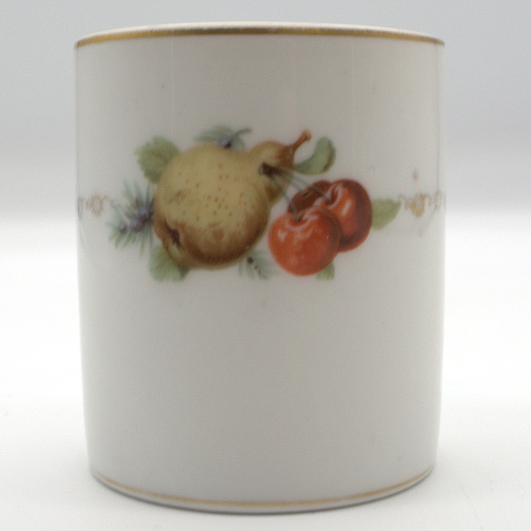 ROSENTHAL BECHER MIT FRUCHTDEKOR HANDBEMALT UM 1900.