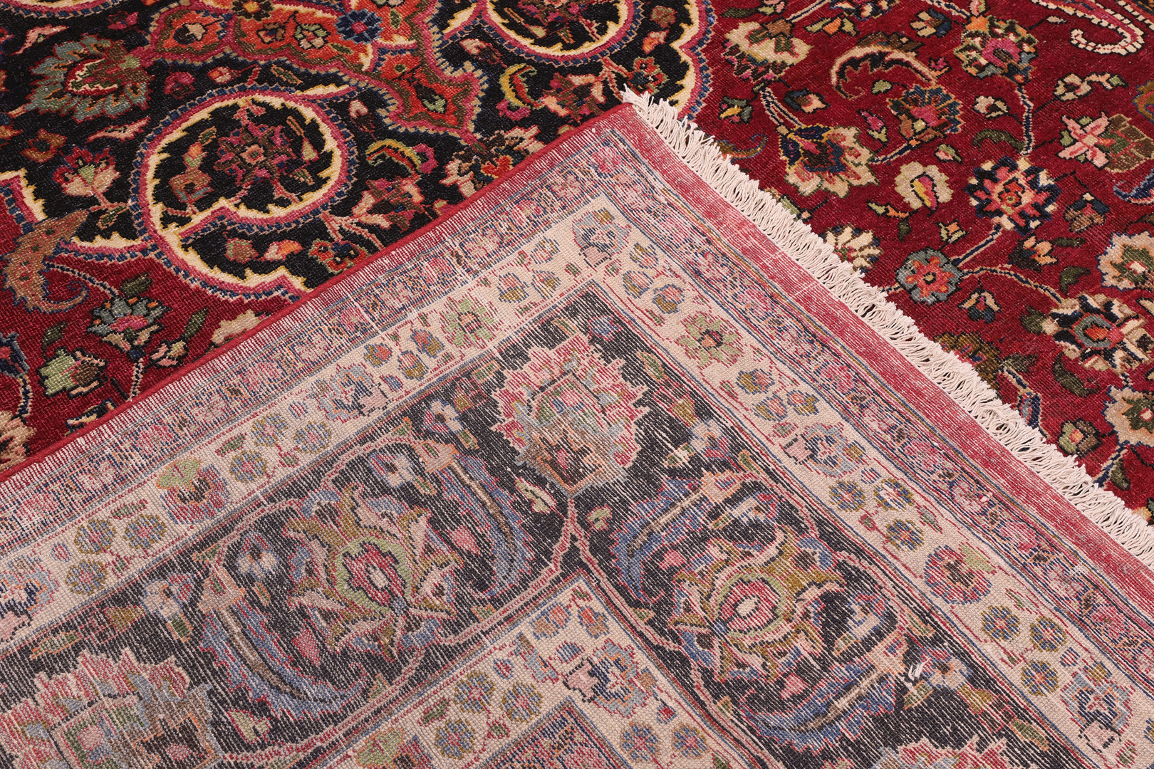 ORIENTMATTA. Vintage - patinerad, 362 x 248 cm.