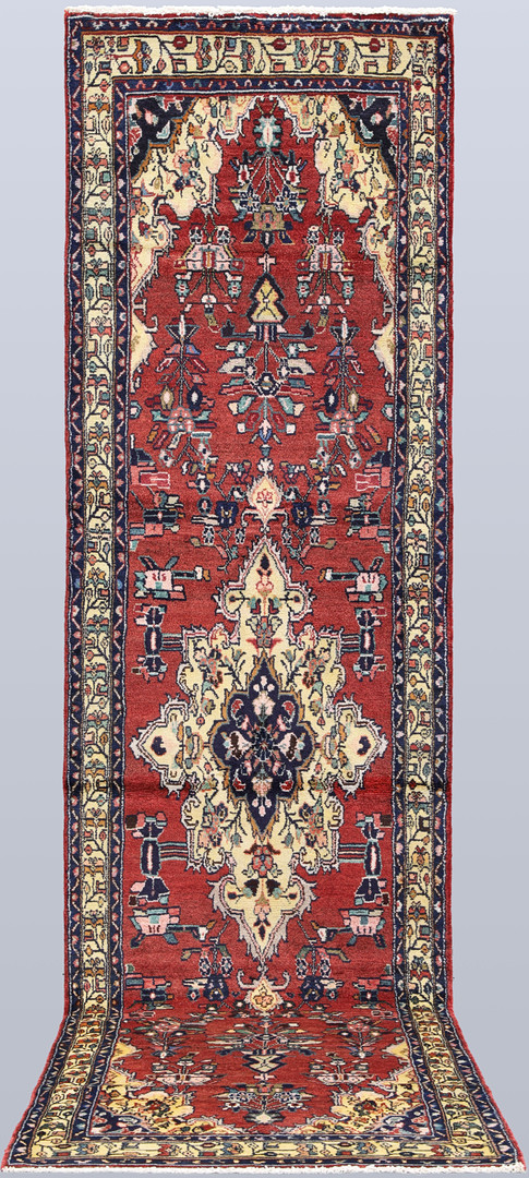 ORIENTMATTA. Hamadan gallerimodell, 393 x 100 cm.