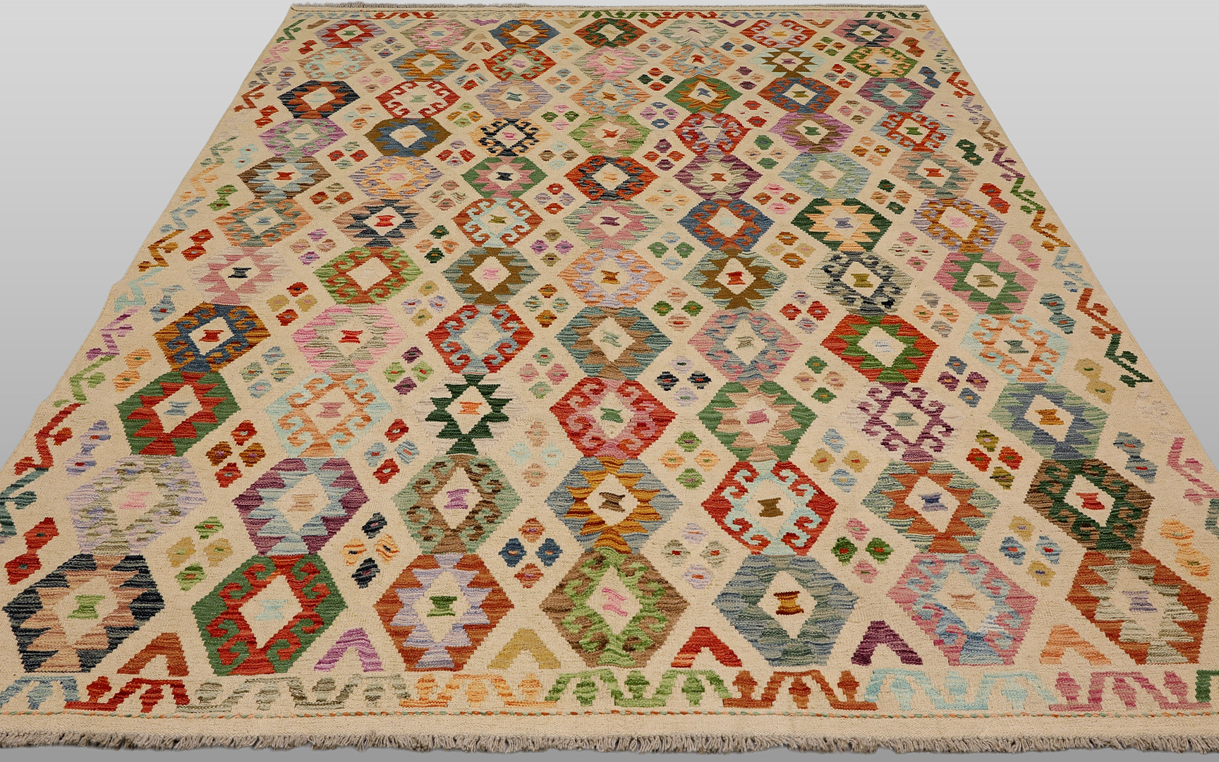 ORIENTMATTA. Kelim klassisk design, 291 x 253 cm.
