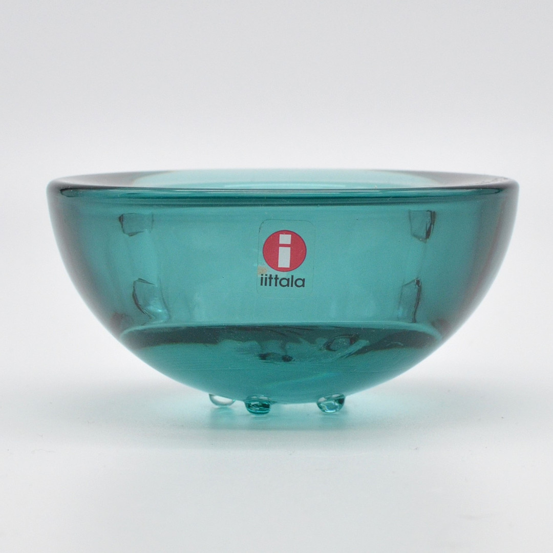 ANNALEENA HAKATIE. IITTALA, BALLO, TEELICHTHALTER IN BLAU UND TRANSPARENT, MIT STUDIOLABEL, FINNLAND, UM 1990ER.
