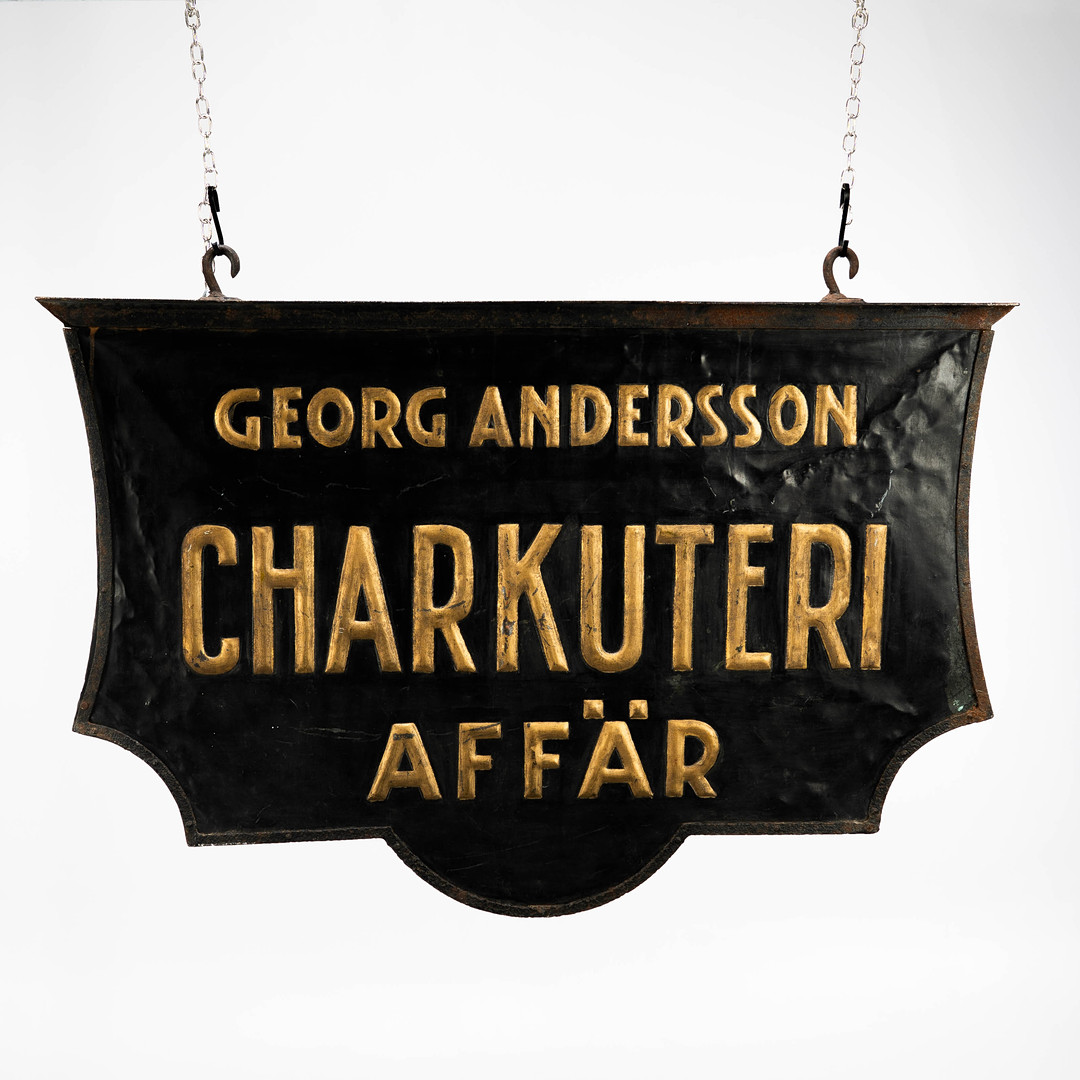 SKYLT, "Charkuteri", Bemålat järn, 18-/ 1900-tal.
