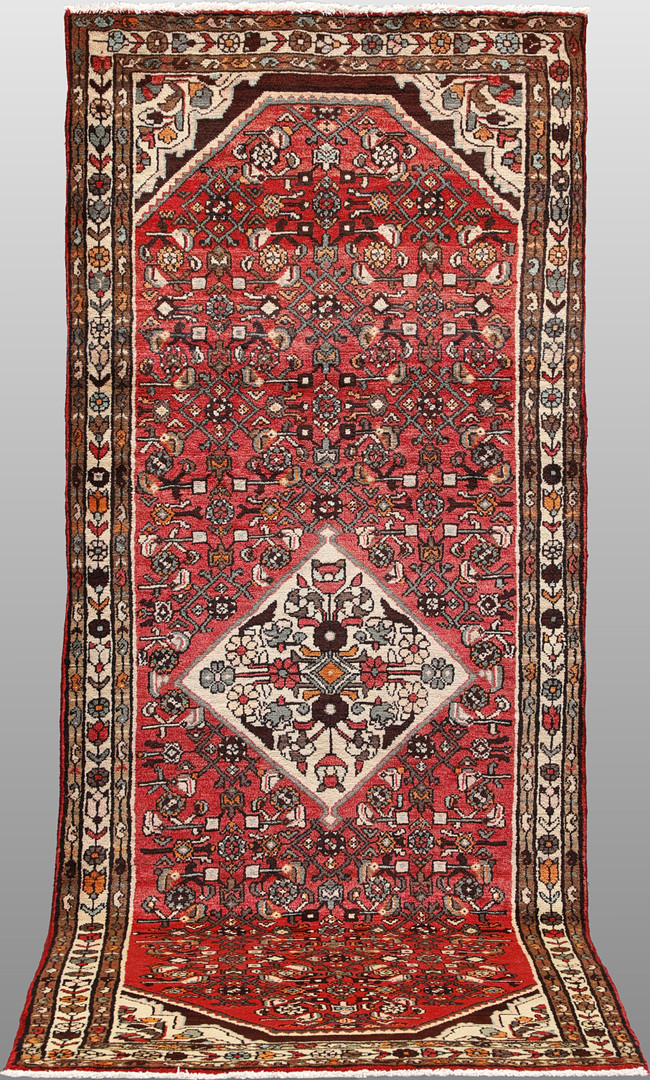 ORIENTMATTA. Hamadan gallerimodell, 306 x 119 cm.