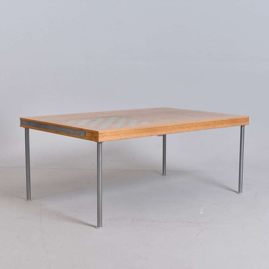 PAUL CADOVIUS. Soffbord, ek och aluminium, France & son, Danmark.