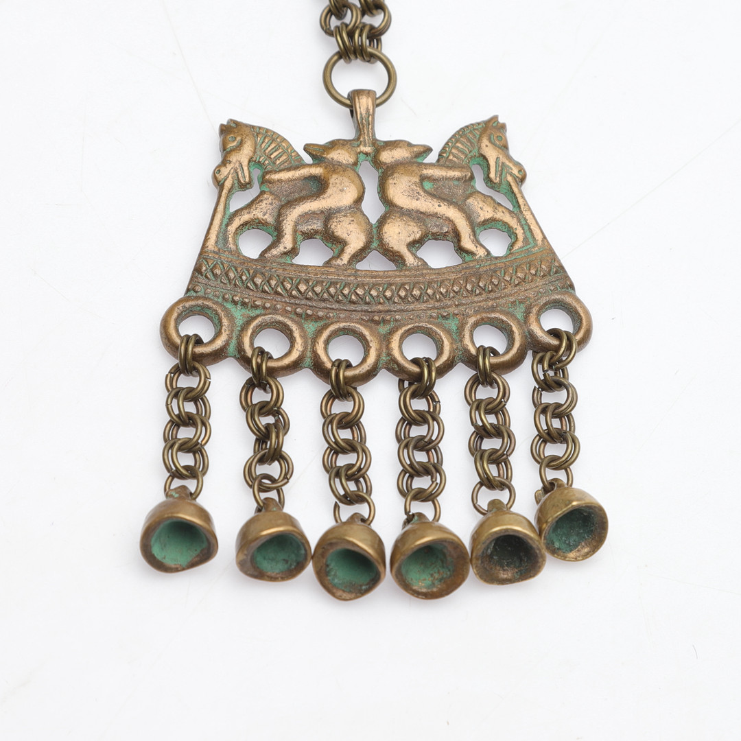 GERMUND PAAER. Collier, brons, " Två ryttare", Kalevala Koru, Finland, design 1930-talet.