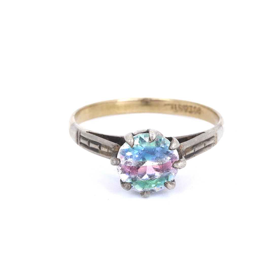 VINTAGE GOLD & SILVER RING.