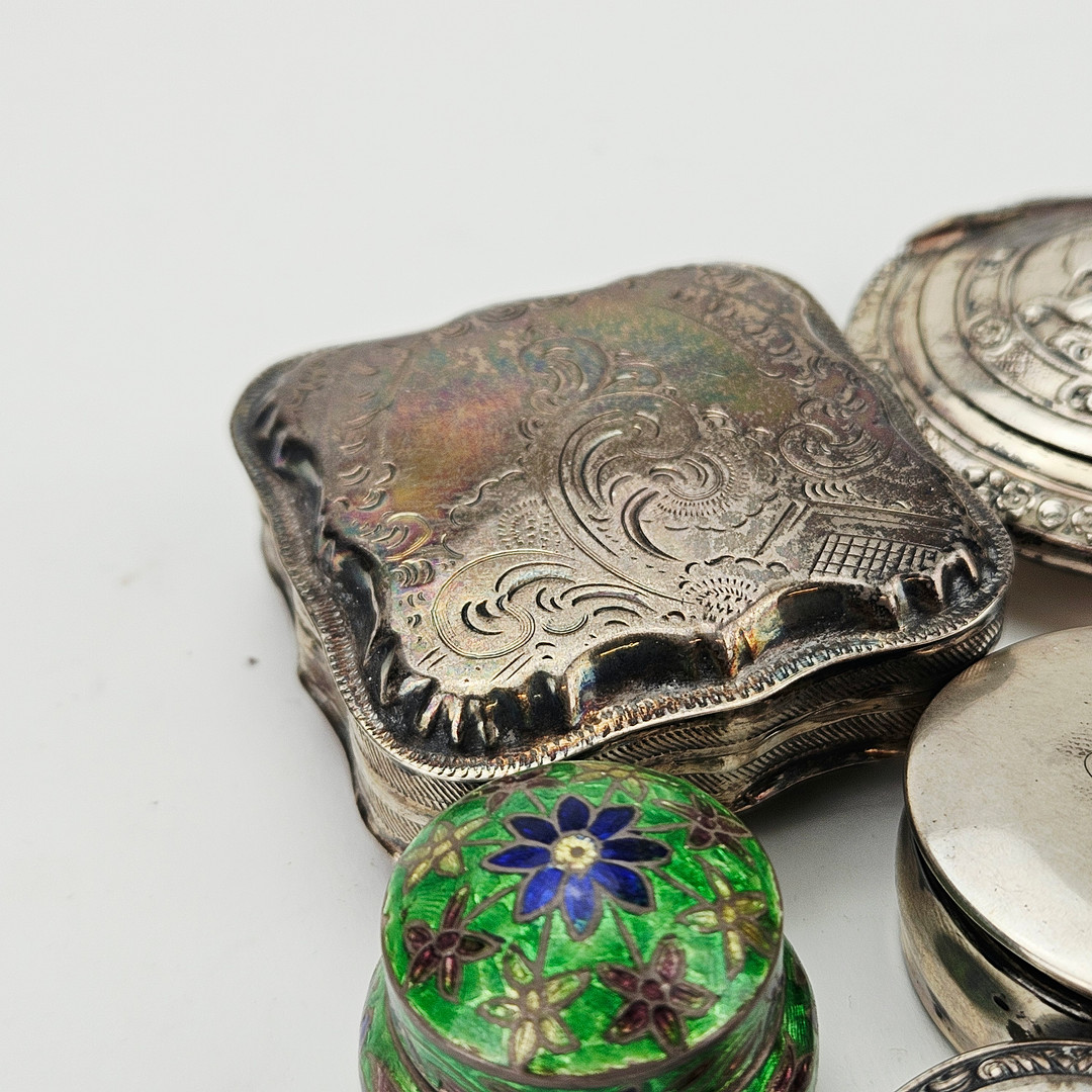 DOSOR/ASKAR, 10 st, silver, total vikt ca. 180 gram.