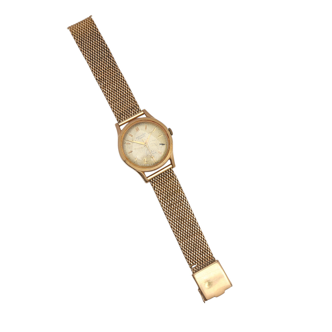 Movado Kingmatic in gold, circa 1950.