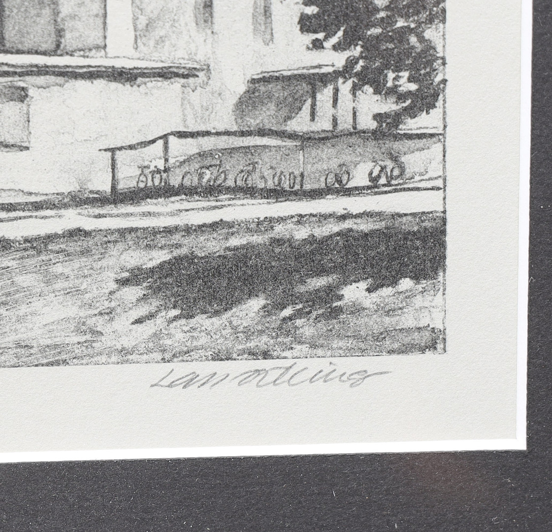 LARS ÖSTLING. Stadsbild med figurer, litografi, signerad och numrerad.