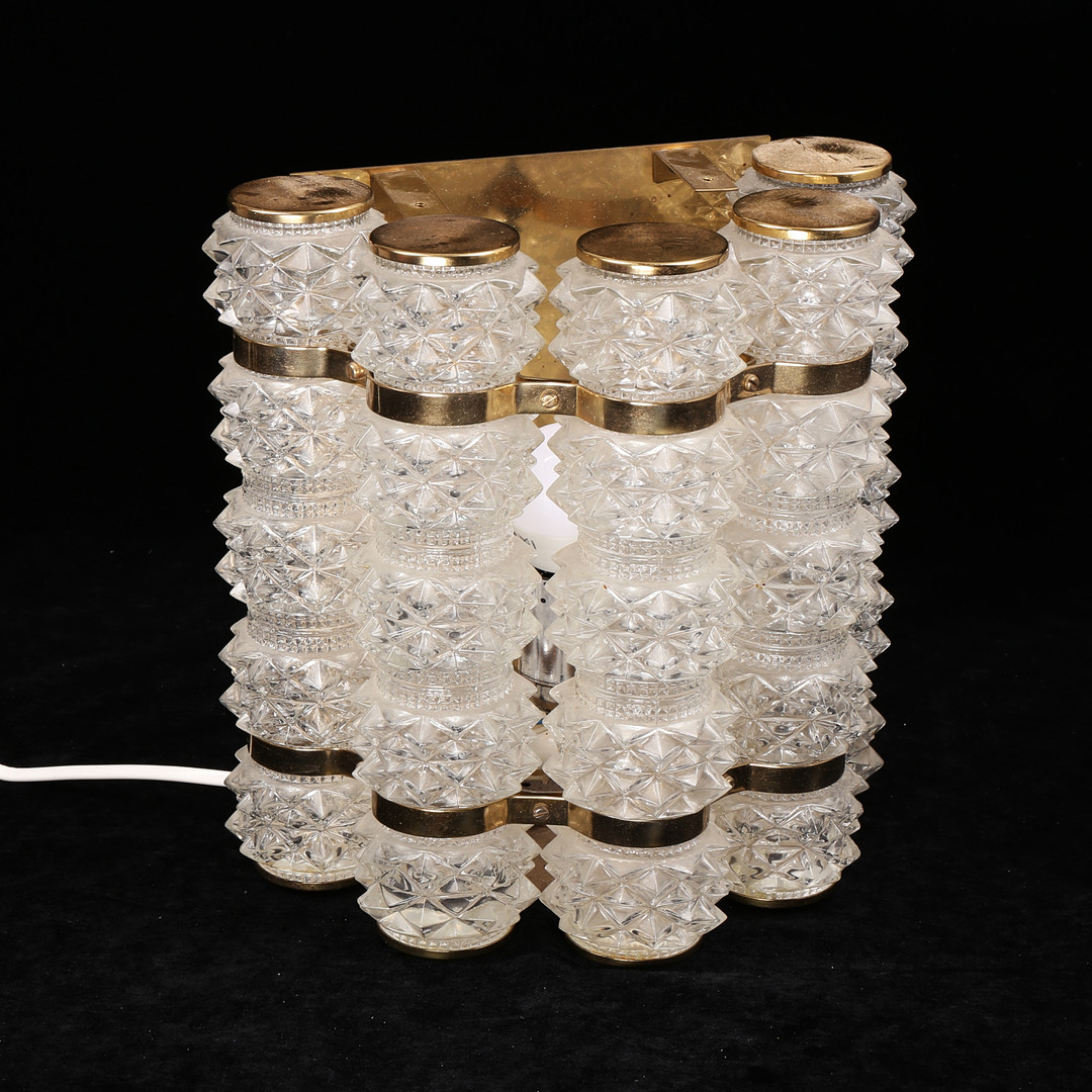 VÄGGLAMPA, glas/gulmetall, Konsthantverk Tyringe, 1960-tal.