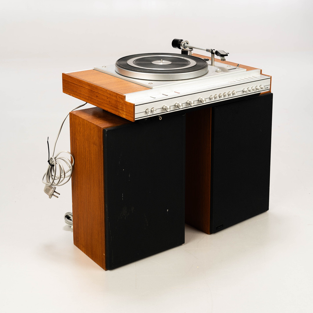 LUXOR DIRIGENT 2 x 17 G förstärkare/LP-spelare inkl. högtalare, Teak.