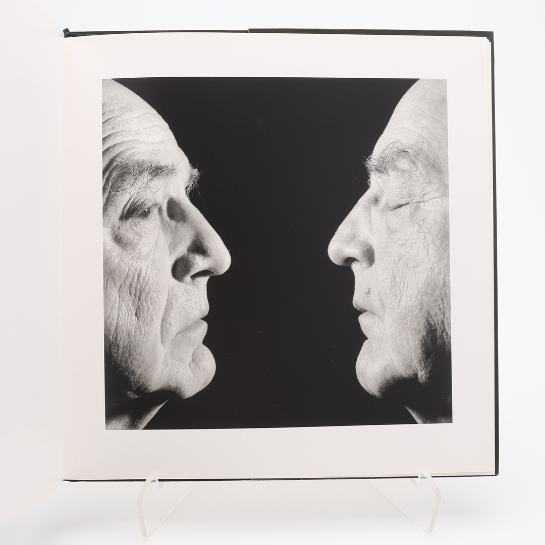 FOTO. DEN FRANSKE FOTOGRAFEN JEAN-BAPTISTE HUYNHS "YEUX", 2001.