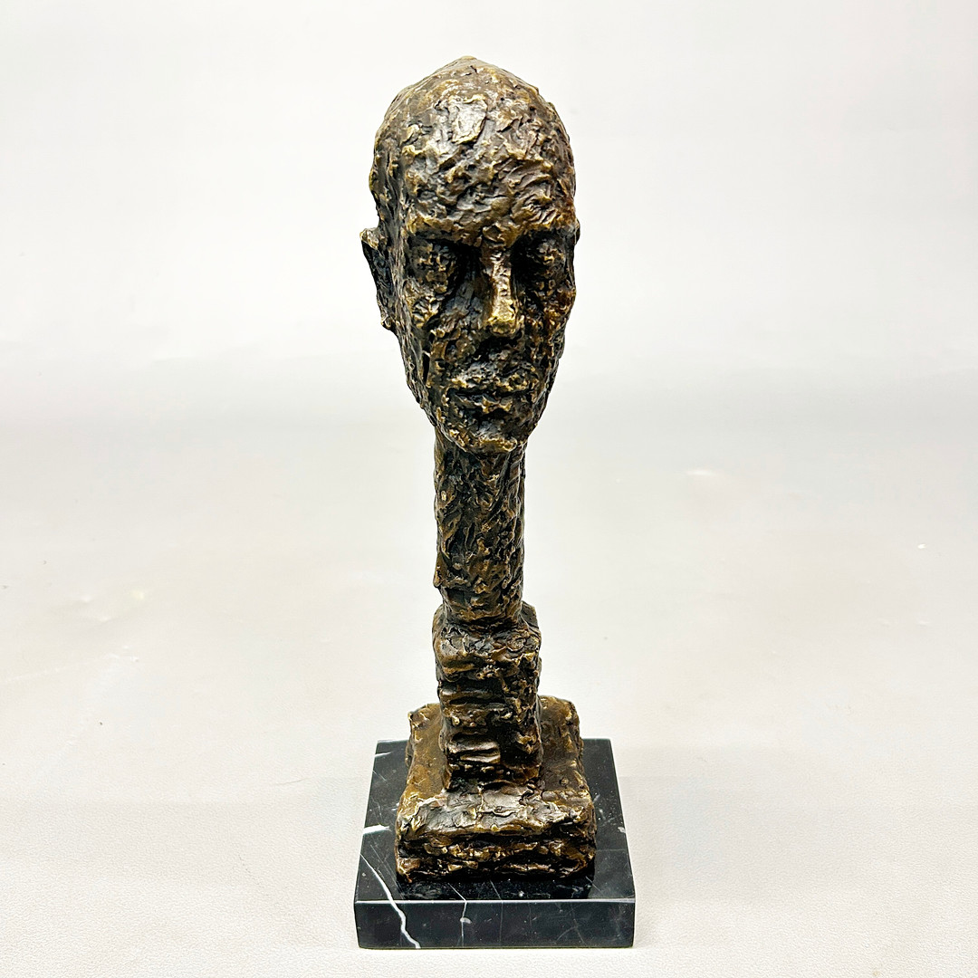 CONTEMPORARY BRONZE HEAD.