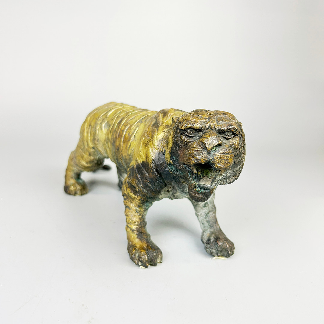 BRONZE TIGER.