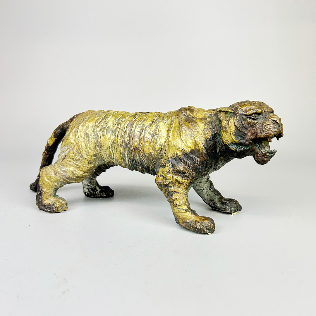 BRONZE TIGER.