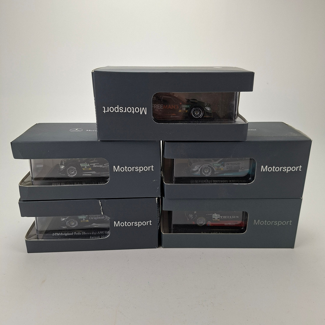 MODELLBILAR, 5 st, skala 1:43, Motorsport, Mercedes-Benz.