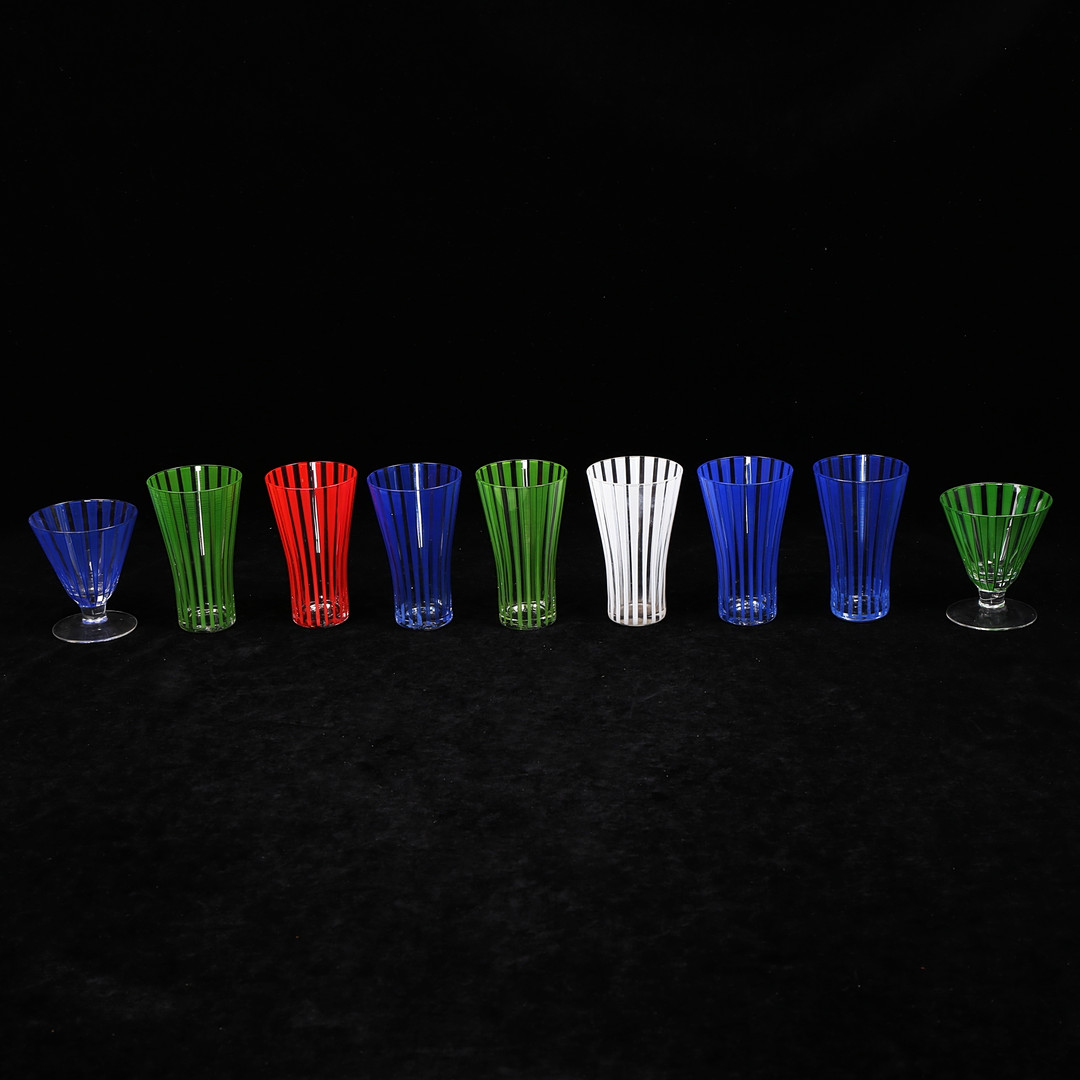 BENGT ORUP. Servisdelar, 35 st, glas, "Strikt", Johansfors, 1950/60-tal.