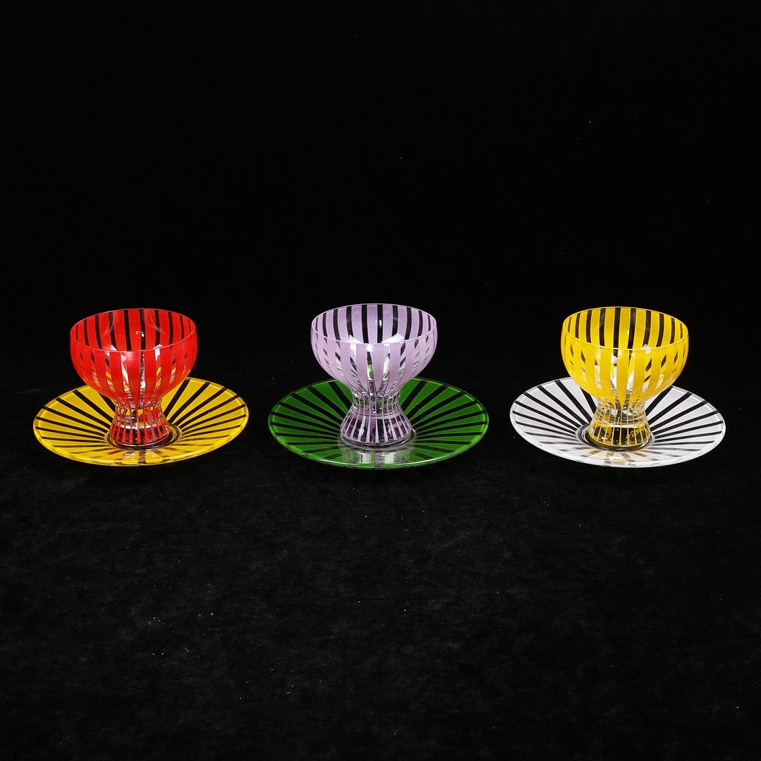 BENGT ORUP. Servisdelar, 35 st, glas, "Strikt", Johansfors, 1950/60-tal.
