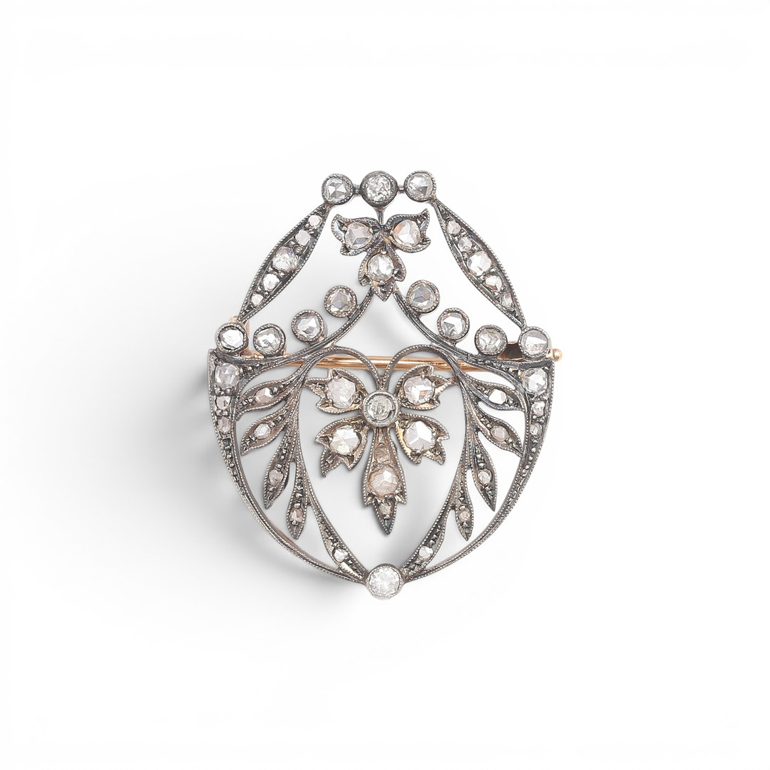 Belle Époque diamond brooch, circa 1910.