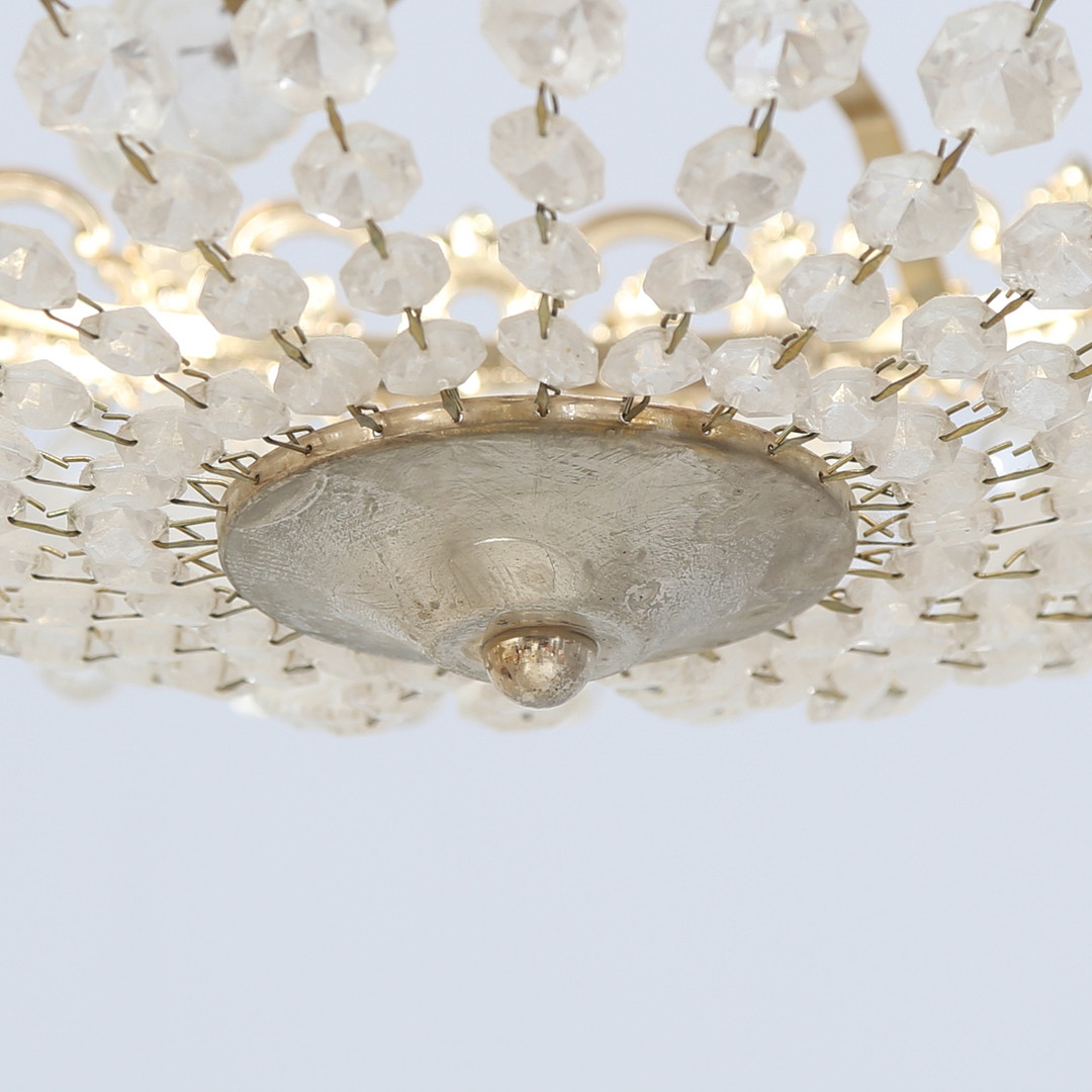 TAKPLAFOND med prismor.